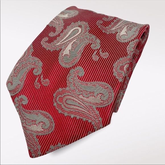 ALFRED SUNG | Red and Gray Paisley Silk Tie - Picture 1 of 6